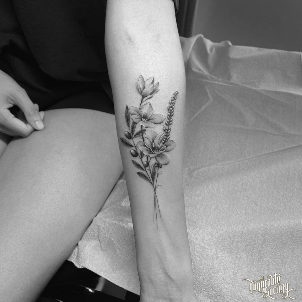 Flower Tattoo Ideas, Symbolism, and Art, image size:1024x1024